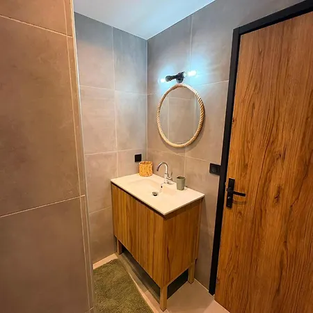 Du Parc Le Lilas بيت للعطل